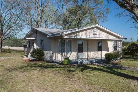 101 Hardison Ln, Benson, NC 27504 photo 2