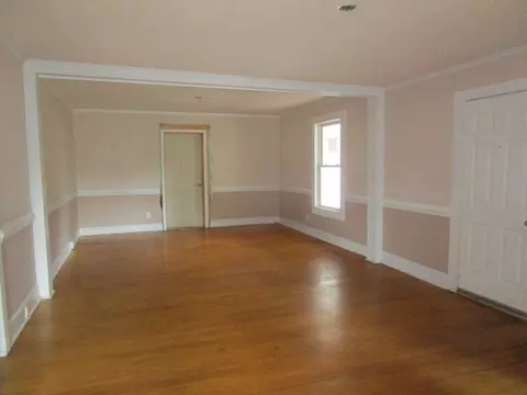 302 E I St, Erwin, NC 28339 photo 5