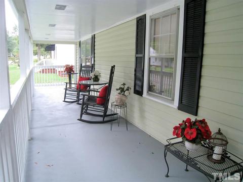 207 E Rockway St, Durham, NC 27704 photo 2