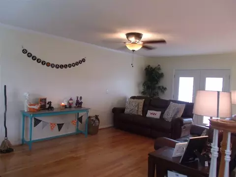 1009 Warren Rd, Erwin, NC 28339 photo 4