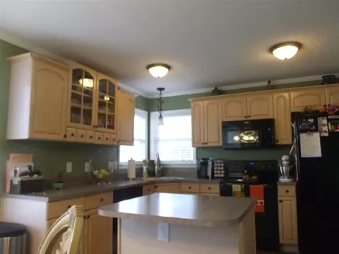 1009 Warren Rd, Erwin, NC 28339 photo 6