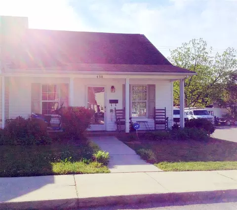 438 E Rose St, Smithfield, NC 27577 photo 1