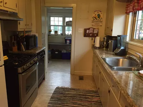 909 E Main St, Haw River, NC 27258 photo 7