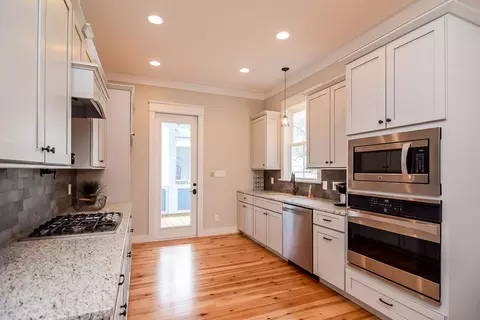 45 Oglethorpe Ave, Clayton, NC 27527 photo 3