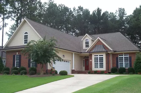 121 Crescent Dr, Dunn, NC 28334 photo 1
