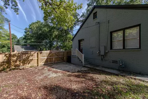 1814 Hillcrest Dr, Durham, NC 27705 photo 3