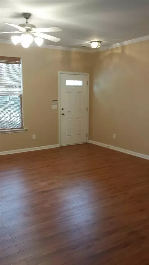366 Red Elm Dr, Durham, NC 27713 photo 2