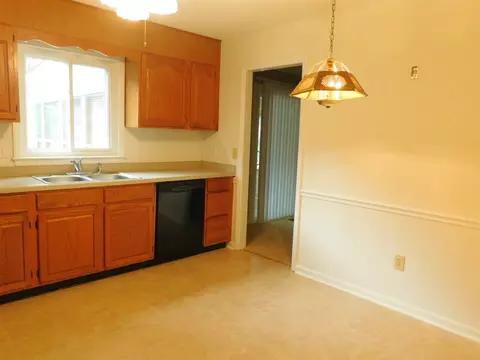 231 Smith Dr, Durham, NC 27712 photo 5