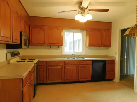 231 Smith Dr, Durham, NC 27712 photo 6