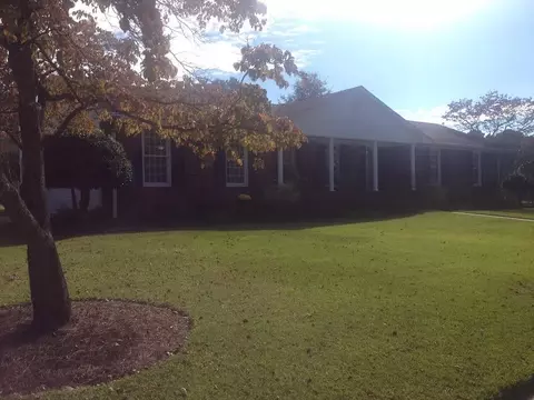 502 Marlow Dr, Dunn, NC 28334 photo 1
