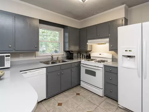 2004 Centercrest Dr, Elon, NC 27244 photo 10