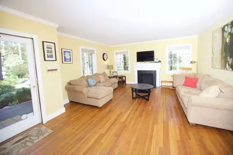 2711 Stuart Dr, Durham, NC 27707 photo 4