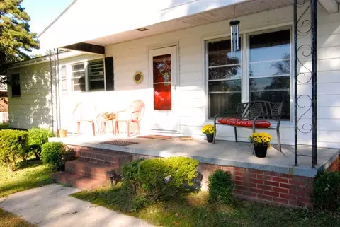 2203 S Elm Ave, Dunn, NC 28334 photo 2