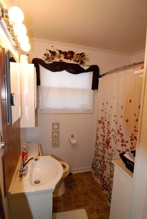 2203 S Elm Ave, Dunn, NC 28334 photo 9