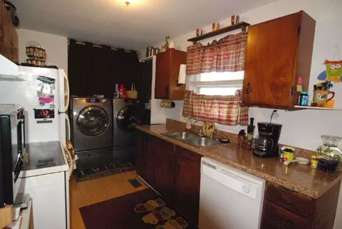 2203 S Elm Ave, Dunn, NC 28334 photo 4