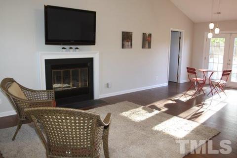 2700 Ramblegate Ln, Durham, NC 27705 photo 8