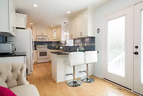 5004 Greenview Dr, Durham, NC 27713 photo 3