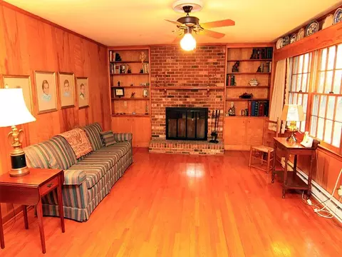 216 Argonne Dr, Durham, NC 27704 photo 6