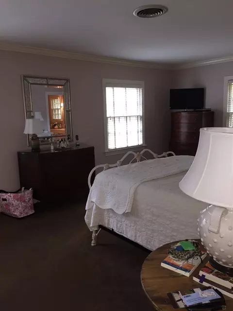 910 Blenheim Dr, Raleigh, NC 27612 photo 8