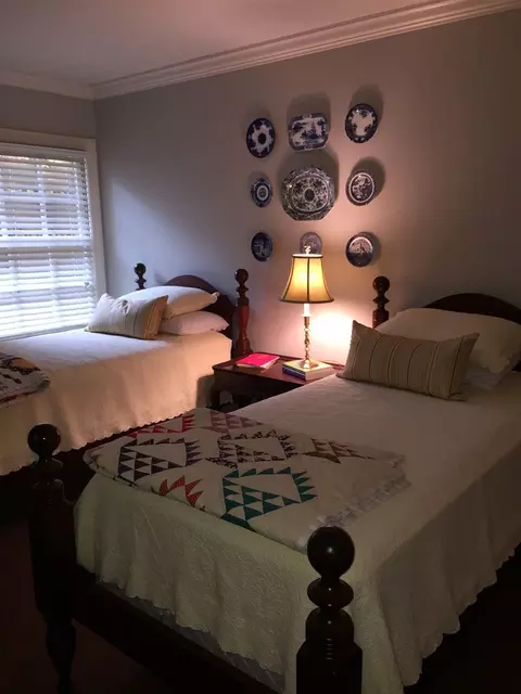910 Blenheim Dr, Raleigh, NC 27612 photo 9