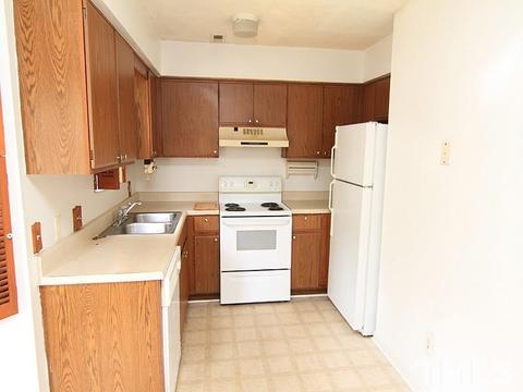 5 Howlett Pl, Durham, NC 27703 photo 4