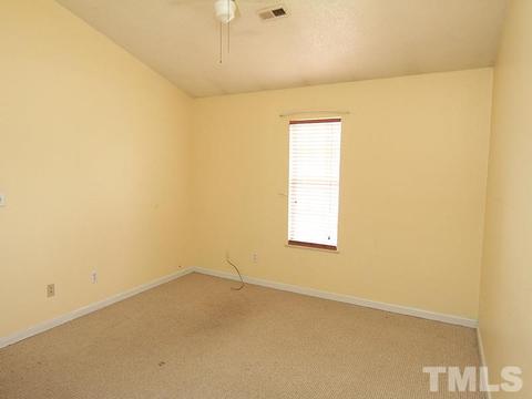 5 Howlett Pl, Durham, NC 27703 photo 6
