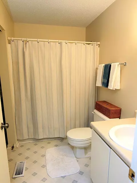 1 Prestwick Pl, Durham, NC 27705 photo 8