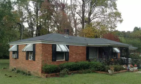 104 Allen Dr, Erwin, NC 28339 photo 1