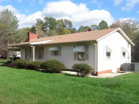 821 Old Sanford Rd, Moncure, NC 27559 photo 2