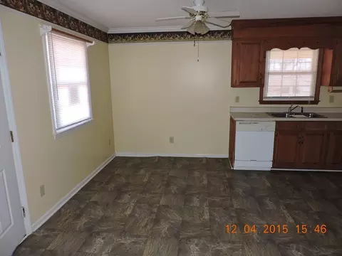 607 E Meadowbrook, Kenly, NC 27542 photo 5