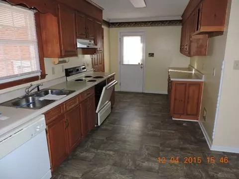 607 E Meadowbrook, Kenly, NC 27542 photo 4