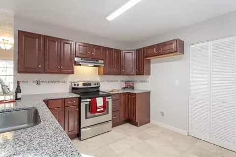 905 Lorain Ave, Durham, NC 27704 photo 6