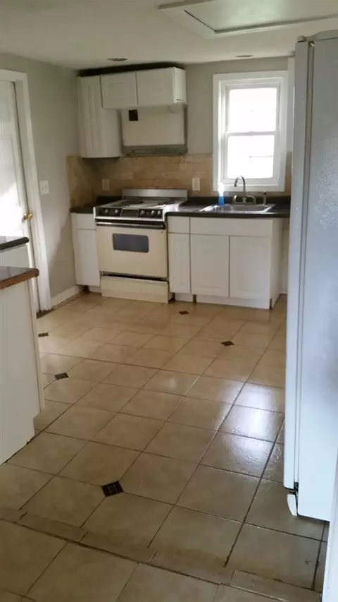 10117 N Oak St, Middlesex, NC 27557 photo 2