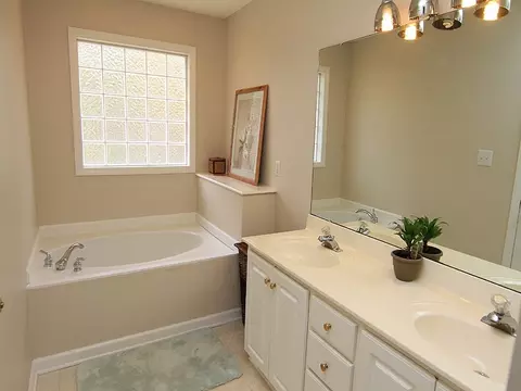 2540 Sumter Dr, Garner, NC 27529 photo 8