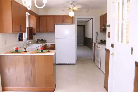 1010 S Crescent Dr, Smithfield, NC 27577 photo 9