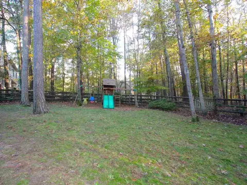 609 Morningside Dr, Durham, NC 27713 photo 3