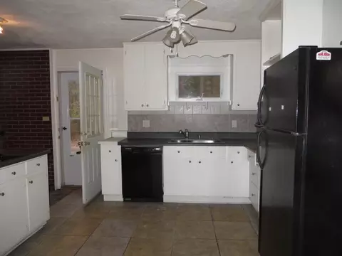 803 Valmet Dr, Durham, NC 27703 photo 4