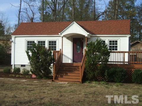 815 Hebron Rd, Durham, NC 27704 photo 1