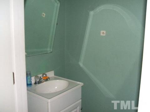 815 Hebron Rd, Durham, NC 27704 photo 3