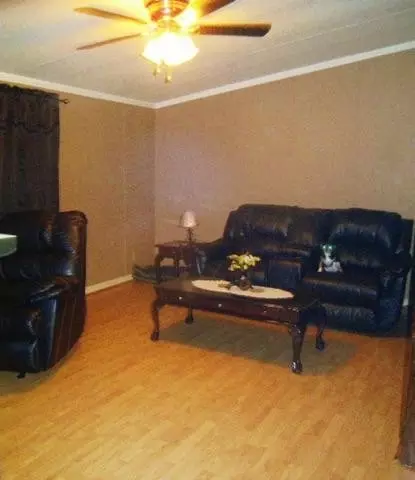 131 Edna John Ct, Dunn, NC 28334 photo 4