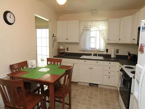 219 Bainbridge Cir, Garner, NC 27529 photo 5