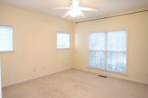 22 Scottish Ln, Durham, NC 27707 photo 8