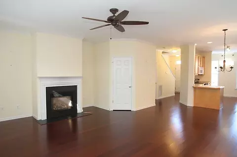 22 Scottish Ln, Durham, NC 27707 photo 4