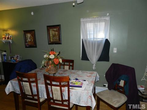 406 Hammond St E, Durham, NC 27704 photo 9