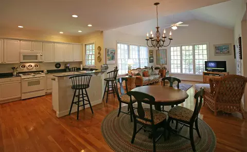 1215 Pointe Dr, Durham, NC 27712 photo 9