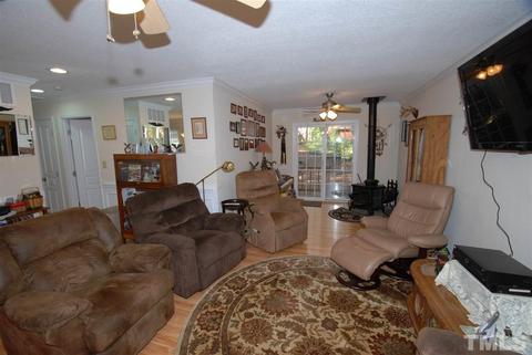 401 Maple St, Cary, NC 27513 photo 8