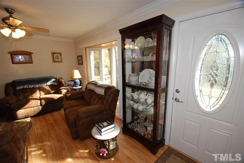 401 Maple St, Cary, NC 27513 photo 5