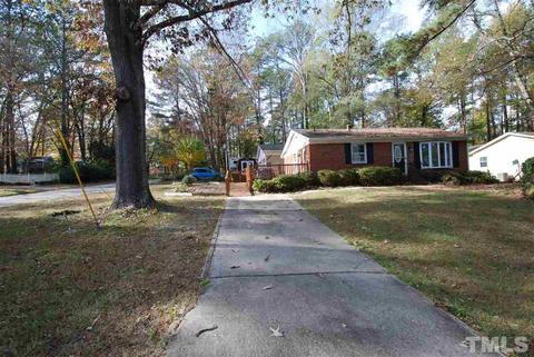 401 Maple St, Cary, NC 27513 photo 2