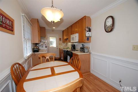 401 Maple St, Cary, NC 27513 photo 11