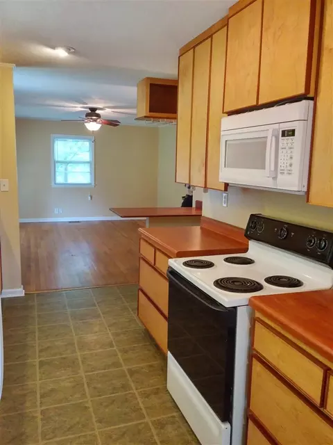 104 King Arthur Trl, Garner, NC 27529 photo 4